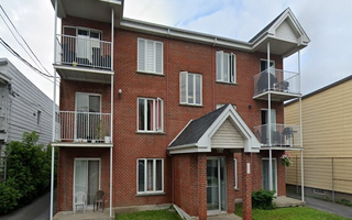 242 Rue Bouthillier N, Saint-Jean-sur-Richelieu, QC J3B 5Z1